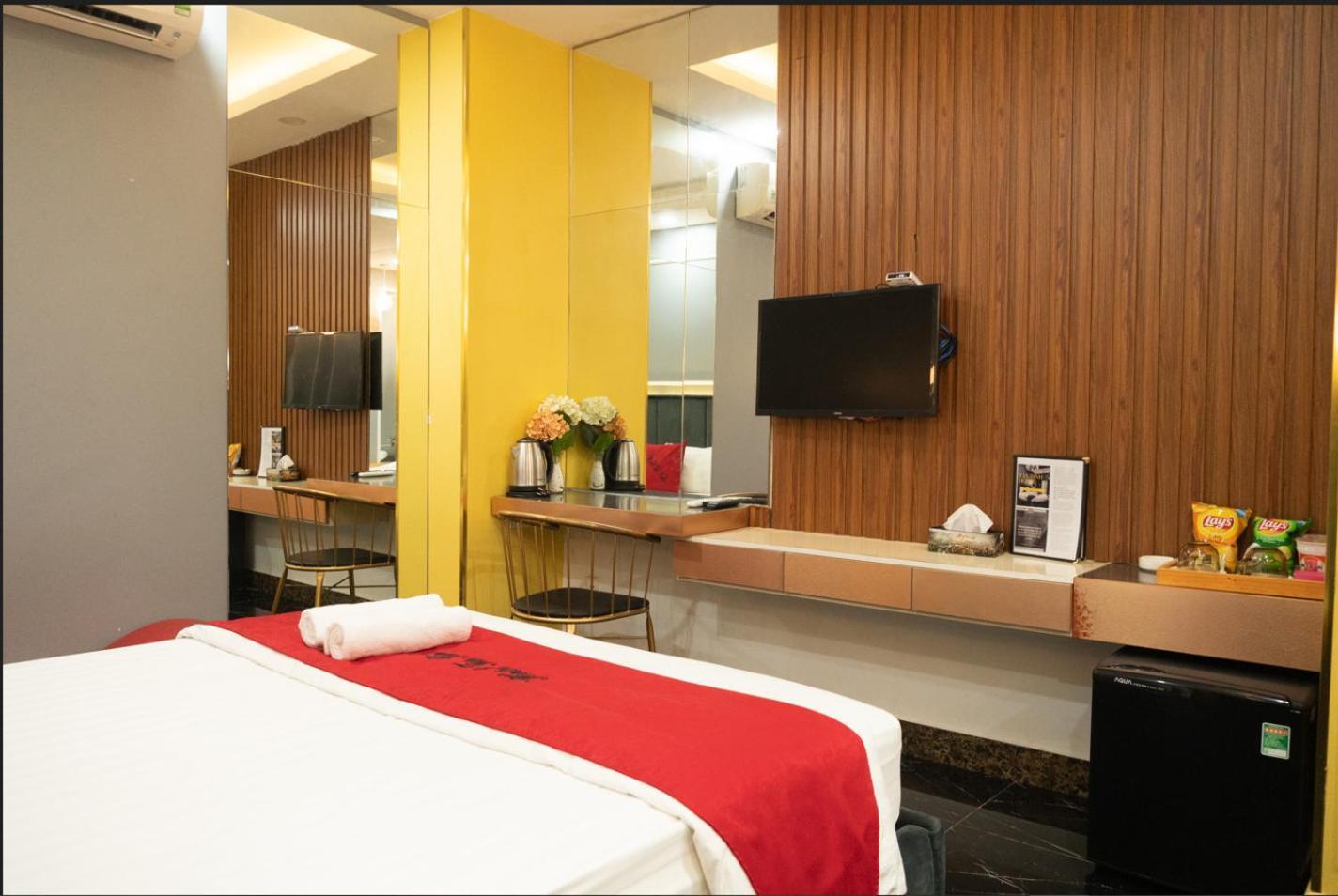 Tan Binh Hotel Хошимин Екстериор снимка