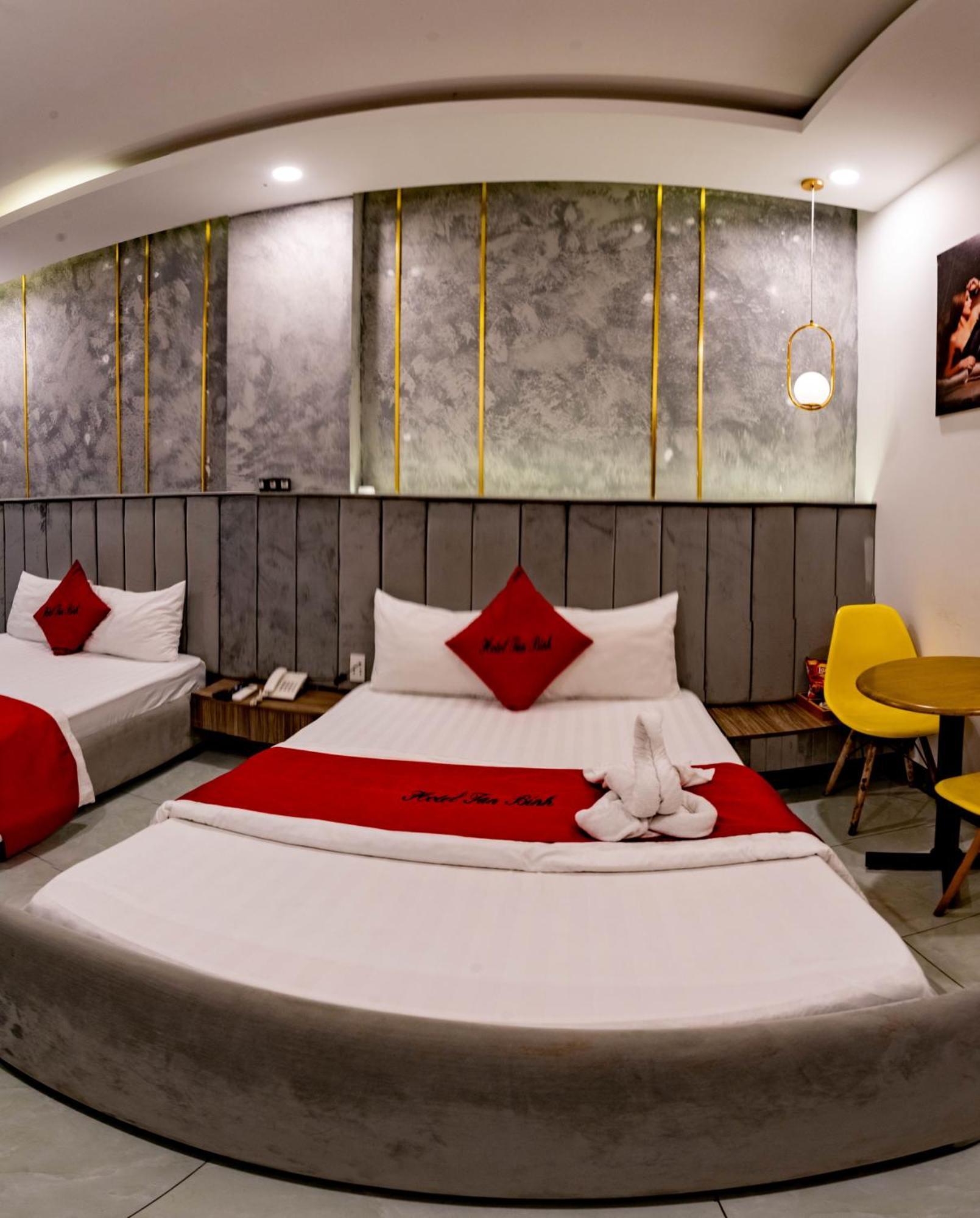 Tan Binh Hotel Хошимин Екстериор снимка
