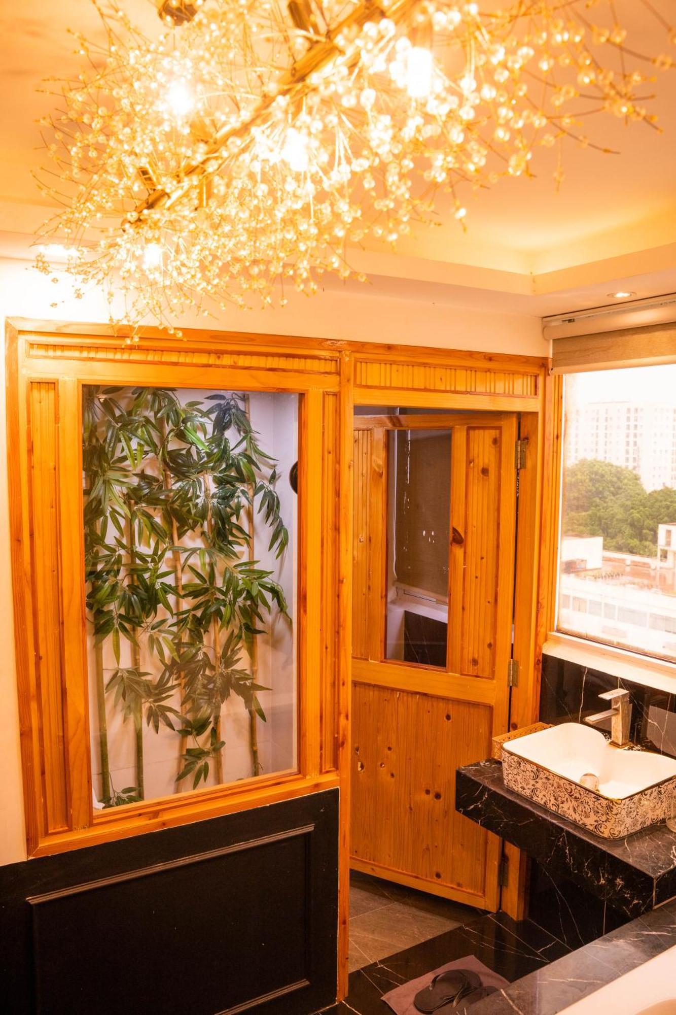 Tan Binh Hotel Хошимин Екстериор снимка