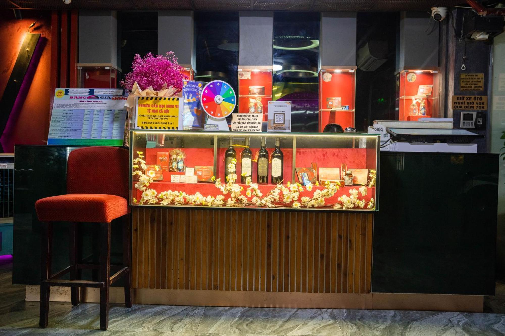 Tan Binh Hotel Хошимин Екстериор снимка
