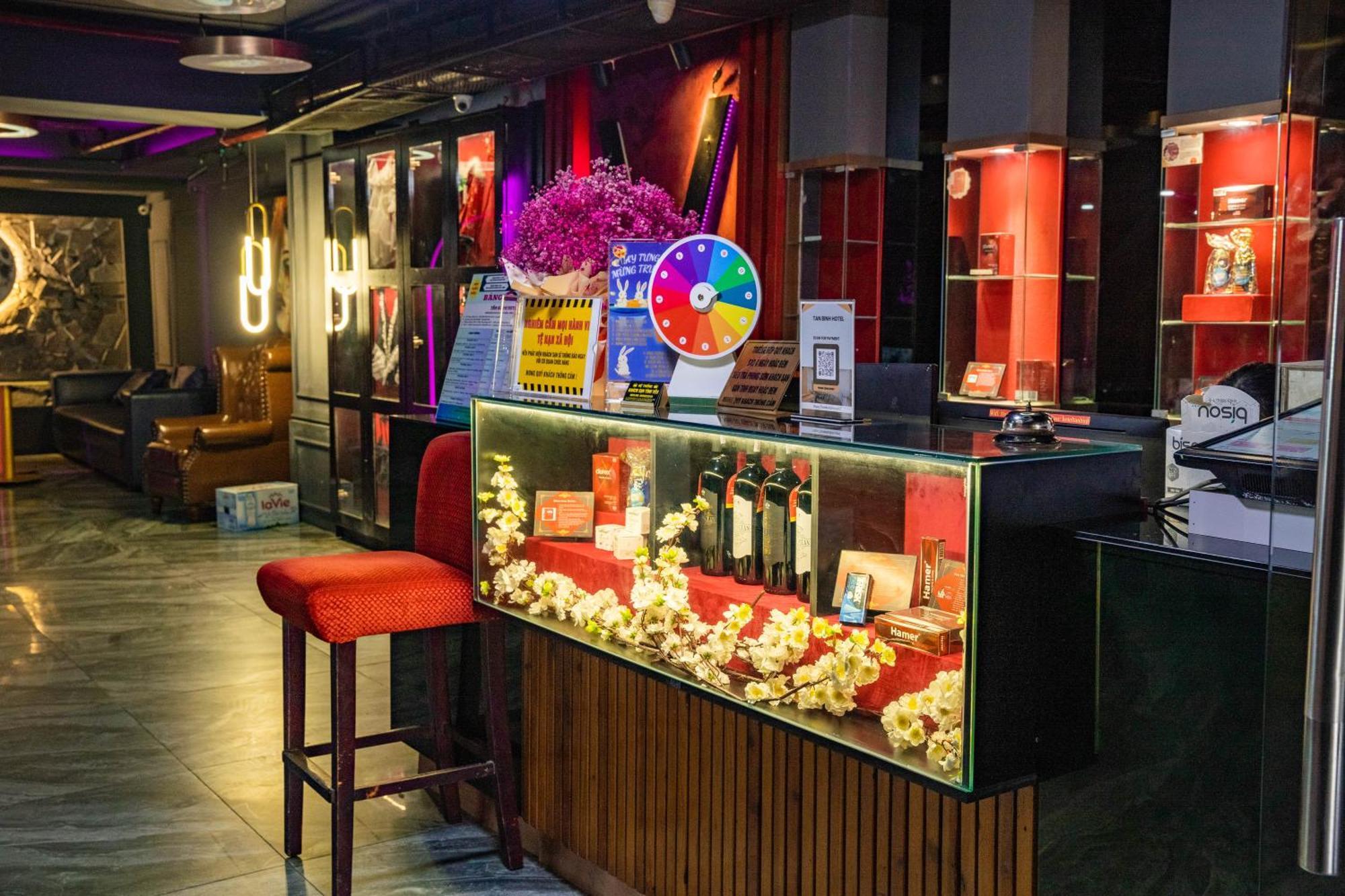 Tan Binh Hotel Хошимин Екстериор снимка